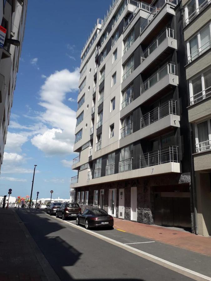 Appartement Met Zicht Op Zee Knokke-Heist Exteriör bild