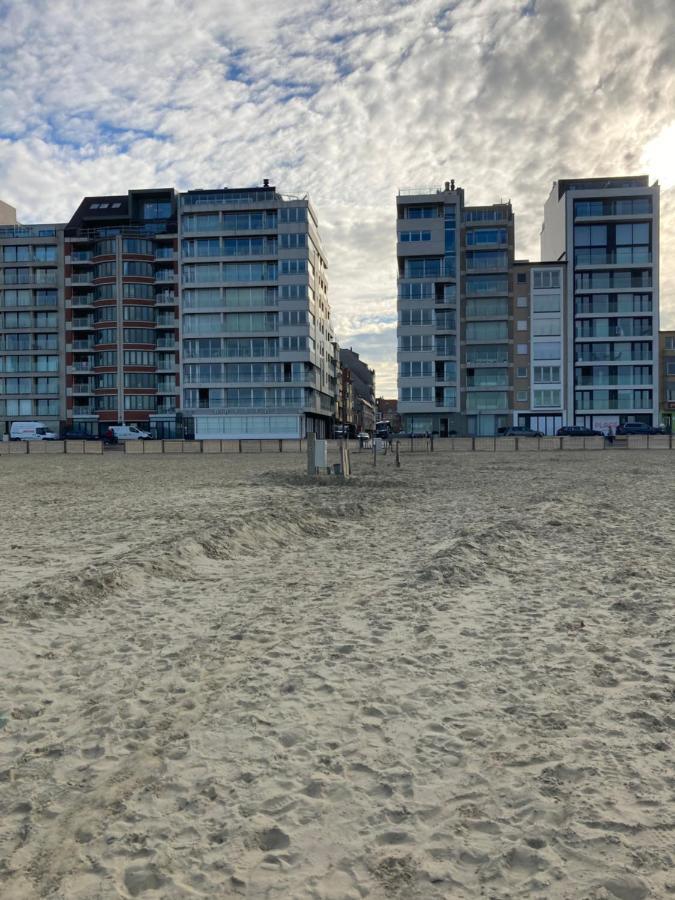 Appartement Met Zicht Op Zee Knokke-Heist Exteriör bild