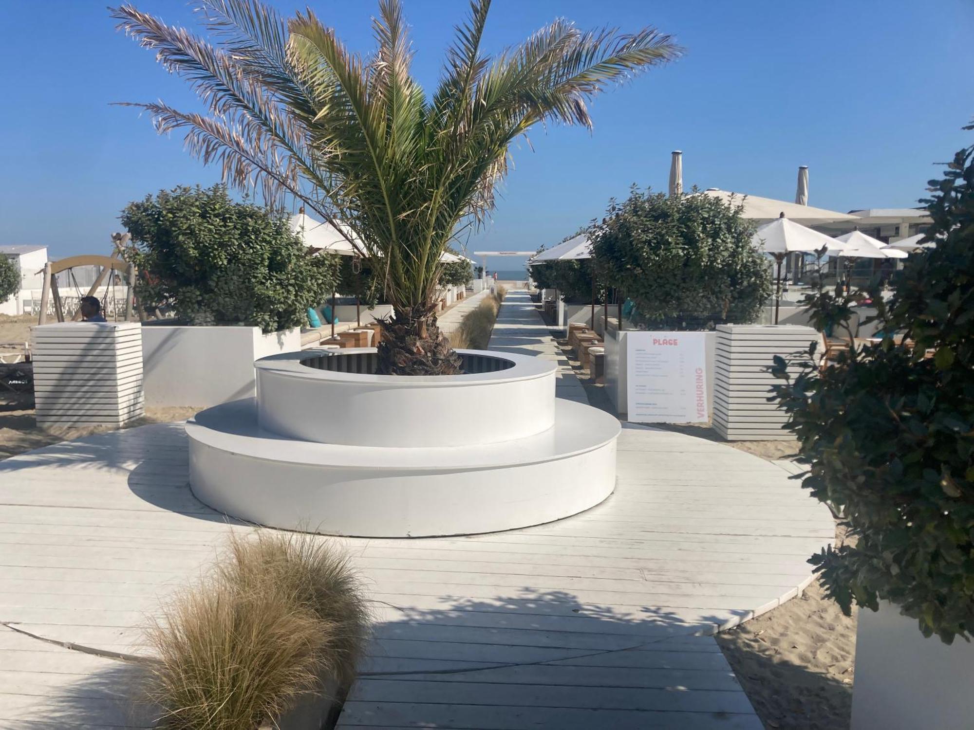 Appartement Met Zicht Op Zee Knokke-Heist Exteriör bild