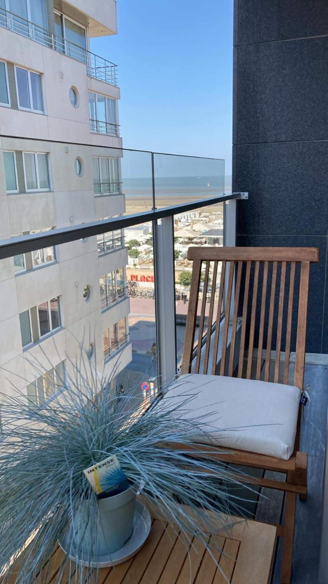 Appartement Met Zicht Op Zee Knokke-Heist Exteriör bild