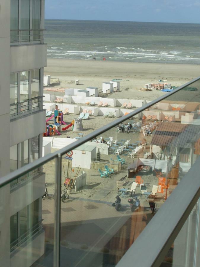 Appartement Met Zicht Op Zee Knokke-Heist Exteriör bild